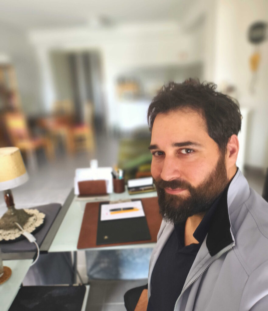 Mon portrait dans mon salon